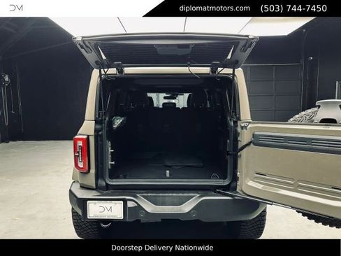 Used 2025 Ford Bronco Outer Banks AWD/4WD image 47