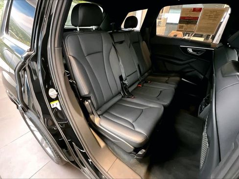 Certified 2025 Audi Q7 3.0T Premium Plus w/ Premium Plus Package image 18