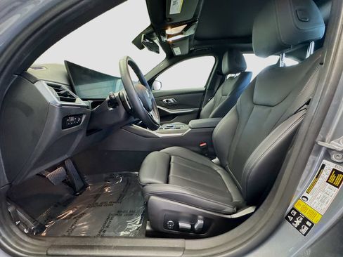 Used 2023 BMW 330i xDrive Sedan w/ Convenience Package image 13