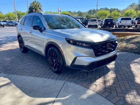 Used 2025 Honda CR-V Sport image 8