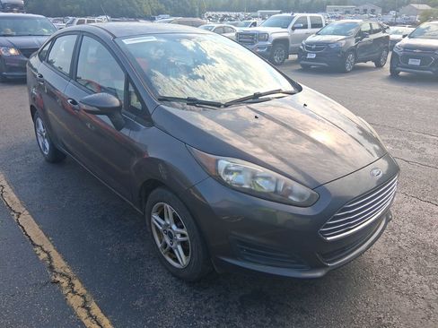 Used 2018 Ford Fiesta SE w/ Cold Weather Package FWD image 2