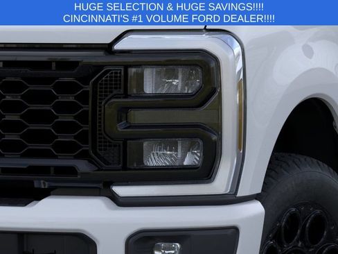 New 2026 Ford F250 XLT w/ XLT Premium Package AWD/4WD image 18