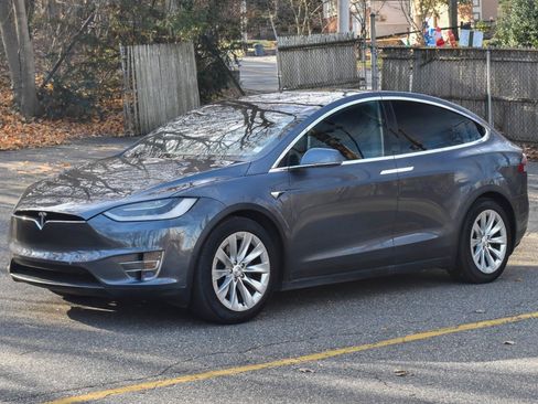 Used 2018 Tesla Model X 75D AWD/4WD image 1