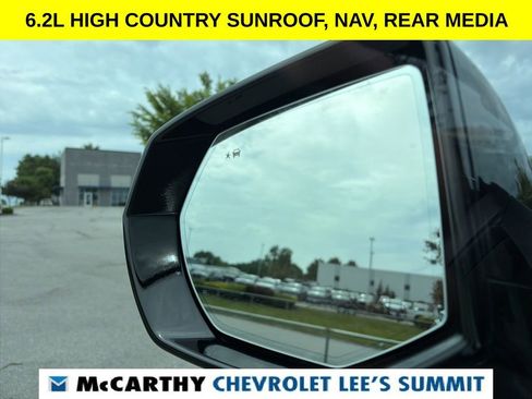 Used 2025 Chevrolet Tahoe High Country AWD/4WD image 29