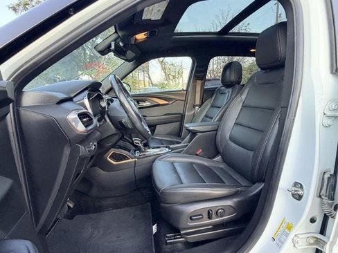 Used 2022 Chevrolet TrailBlazer ACTIV w/ Sun and Liftgate Package FWD image 8