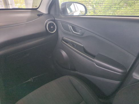 Used 2023 Hyundai Kona SEL image 17