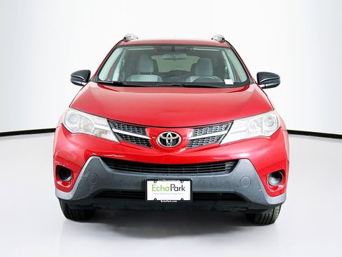 Used 2013 Toyota RAV4 LE image 2