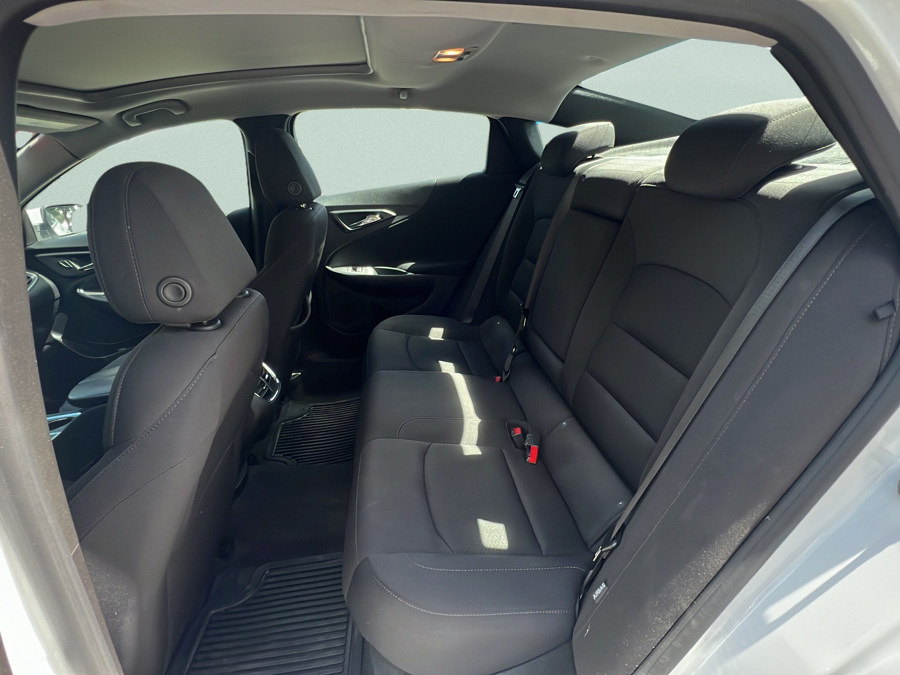 Used 2024 Chevrolet Malibu LT FWD image 9