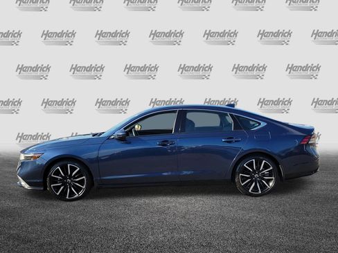 Used 2023 Honda Accord Touring image 4