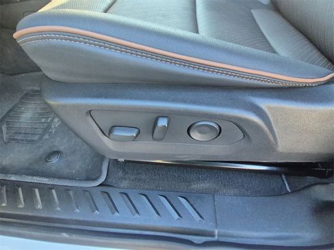 Used 2025 GMC Canyon AT4 w/ Technology Plus Package image 19