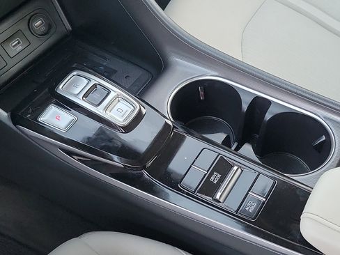 Certified 2023 Hyundai Sonata SEL w/ Convenience Package image 13