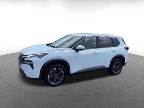 Used 2025 Nissan Rogue SV AWD/4WD image 7