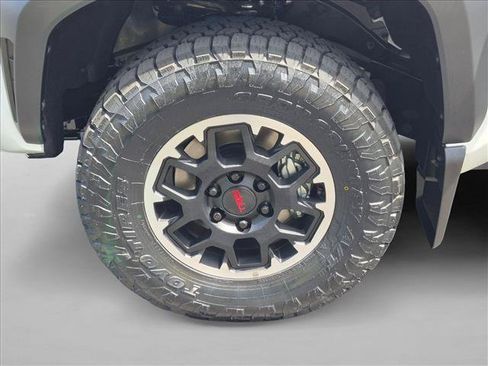 New 2026 Toyota Tacoma TRD Off-Road AWD/4WD image 10