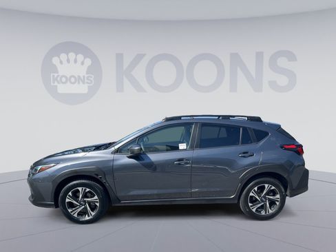 Used 2024 Subaru Crosstrek 2.0i Premium AWD/4WD image 2