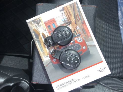 Used 2019 MINI Cooper 2-Door Hardtop image 35