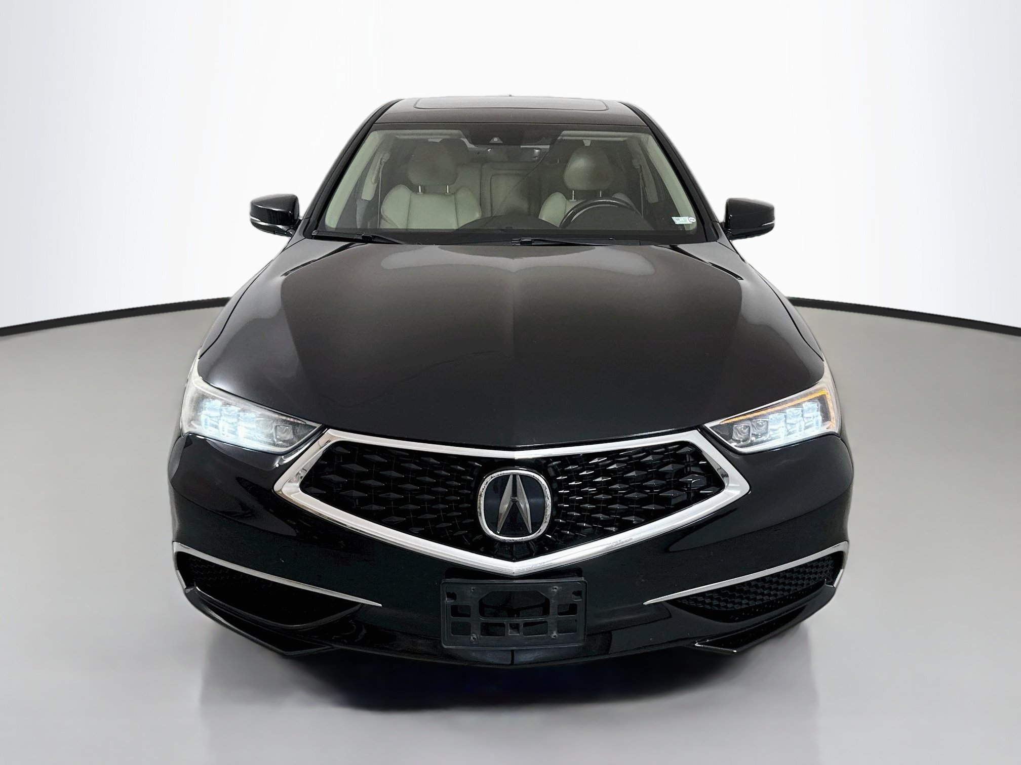 Used 2019 Acura TLX FWD image 2