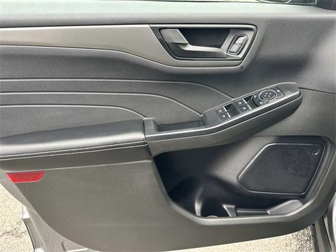 Used 2023 Ford Escape Active image 20