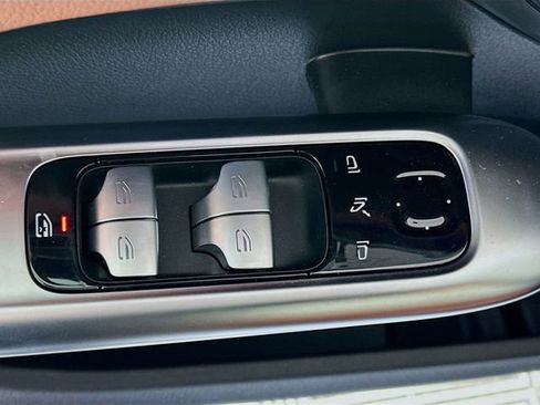 New 2026 Mercedes-Benz C 300 Sedan image 17