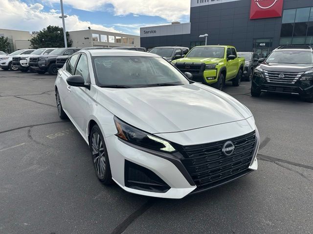New 2026 Nissan Altima 2.5 SV FWD image 3