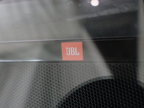 Used 2021 Toyota Prius Prime Limited FWD image 20
