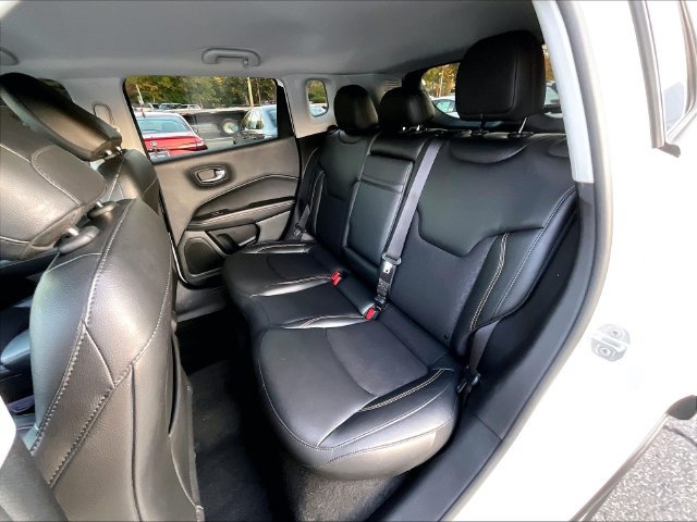 Used 2019 Jeep Compass Latitude w/ Popular Equipment Group AWD/4WD image 25