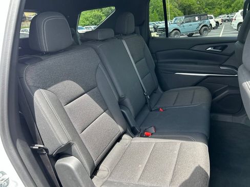 Used 2025 Chevrolet Traverse LT w/ Sun and Wheel Package AWD/4WD image 38