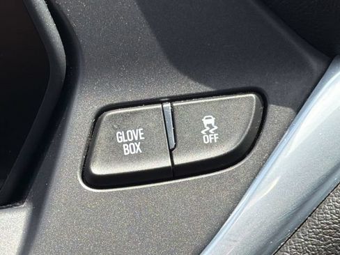 Used 2020 Chevrolet Blazer LT FWD image 19