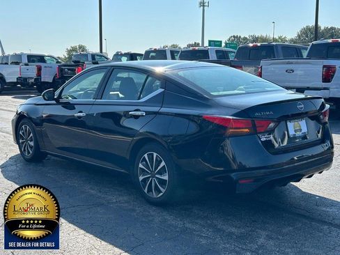 Used 2024 Nissan Altima 2.5 S image 7