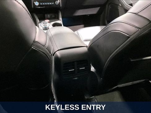 Used 2024 Ford Escape Platinum AWD/4WD image 13