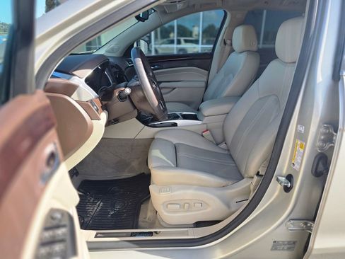 Used 2016 Cadillac SRX Performance w/ Driver Awareness Package image 9