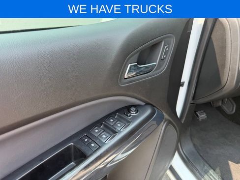 Used 2017 Chevrolet Colorado Z71 RWD image 14
