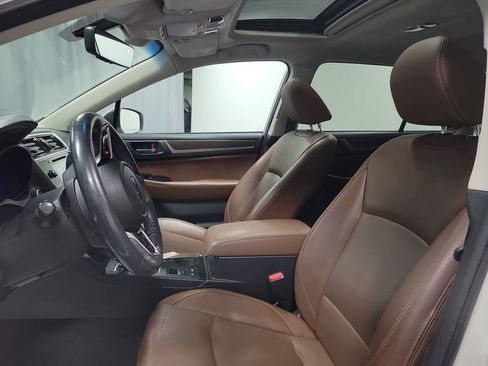 Used 2019 Subaru Outback 2.5i Touring image 13