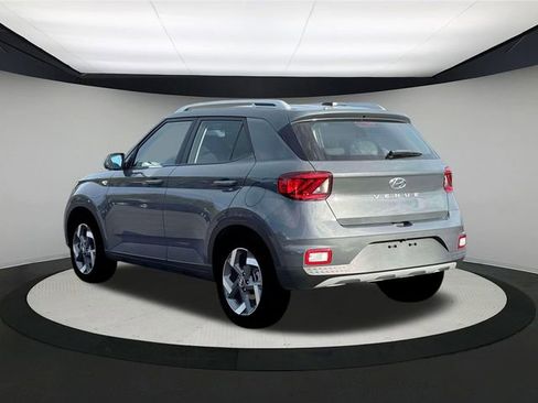 New 2026 Hyundai Venue SEL image 7