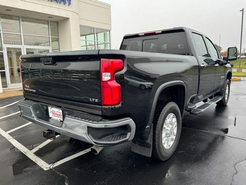 Used 2023 Chevrolet Silverado 2500 LTZ w/ LTZ Plus Package image 3