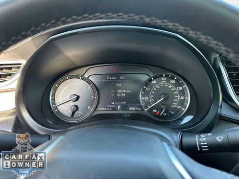 Used 2022 INFINITI QX50 Luxe w/ Cargo Package AWD/4WD image 29