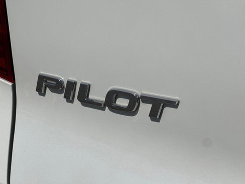 Used 2016 Honda Pilot EX image 22