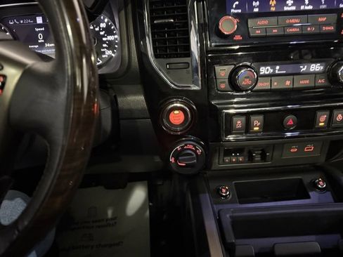 Used 2020 Nissan Titan Platinum Reserve w/ Moonroof Package image 19