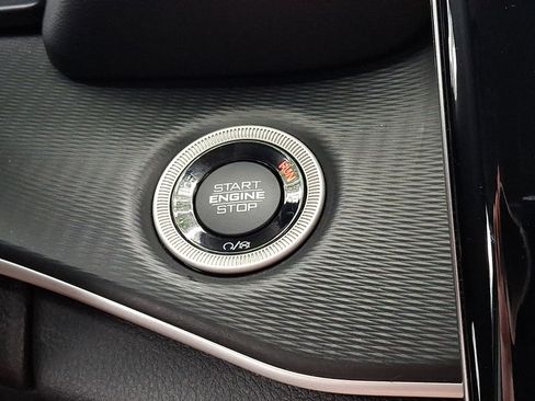 Certified 2023 Jeep Grand Cherokee Laredo AWD/4WD image 20