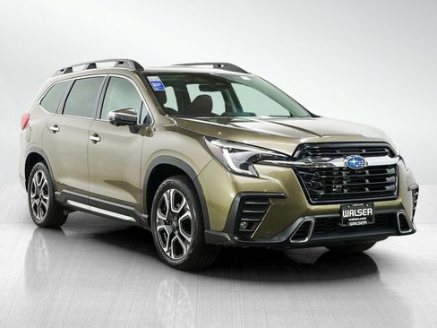 Used 2023 Subaru Ascent Touring AWD/4WD image 7