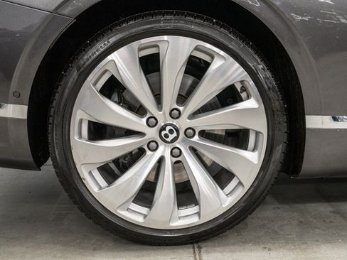 Used 2024 Bentley Continental GT V8 AWD/4WD image 39