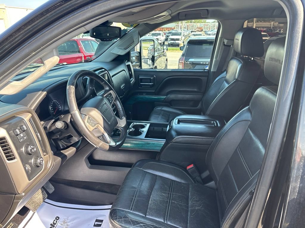 Used 2015 GMC Sierra 2500 Denali w/ Duramax Plus Package AWD/4WD image 15