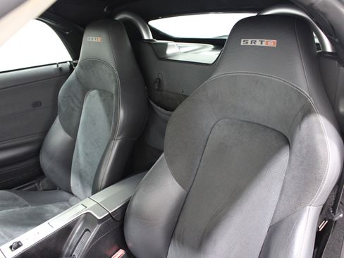Used 2005 Chrysler Crossfire SRT-6 RWD image 4
