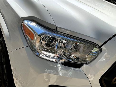 Used 2023 Toyota Tacoma SR image 29