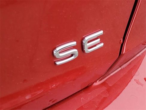 New 2025 Volkswagen Jetta SE image 7