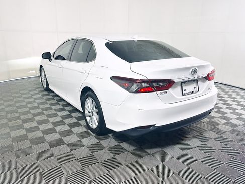 Certified 2023 Toyota Camry LE FWD image 5