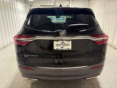 Used 2021 Buick Enclave Essence w/ Sound and Sites Package AWD/4WD image 5