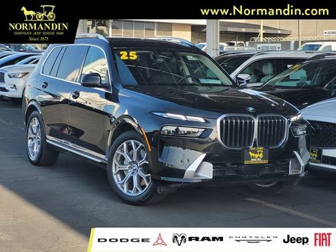 Used 2025 BMW X7 xDrive40i AWD/4WD image 1