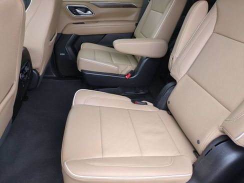 Used 2024 Chevrolet Tahoe Premier AWD/4WD image 24