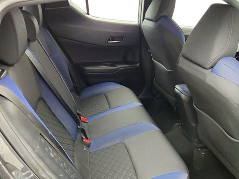 Used 2021 Toyota C-HR XLE FWD image 22