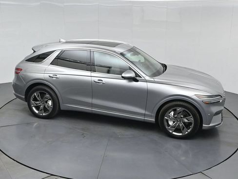 Used 2025 Genesis Electrified GV70 w/ Prestige Package AWD/4WD image 46